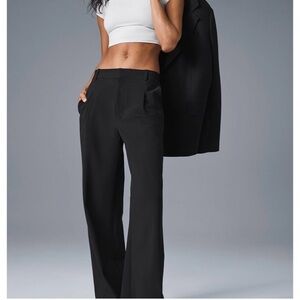Alo yoga pursuit trousers! New